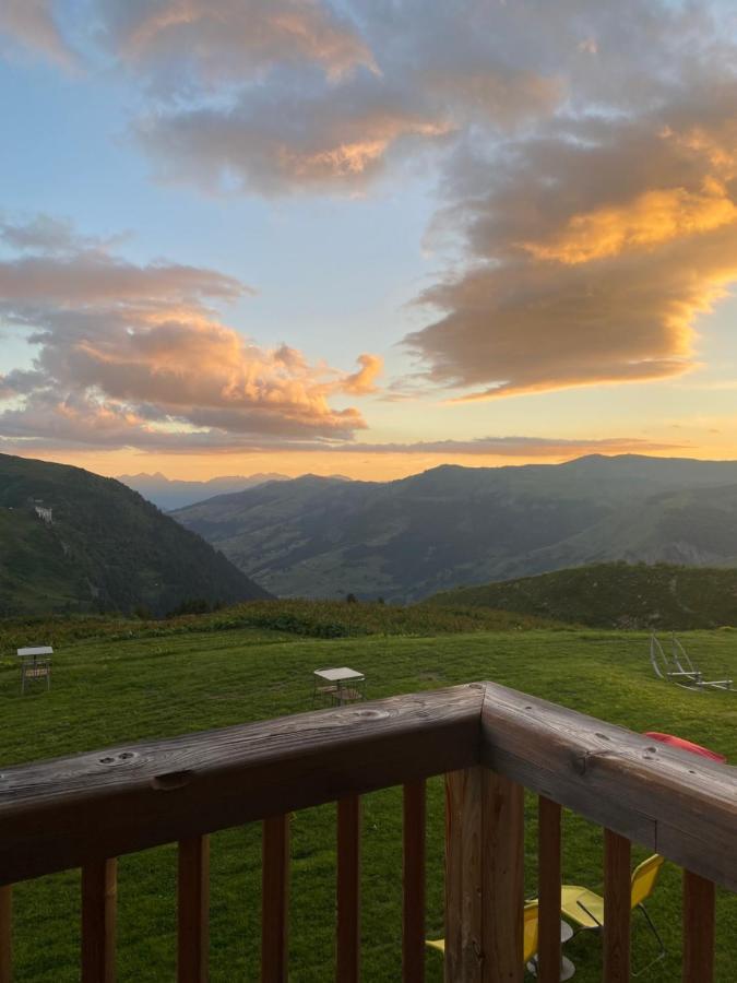 הוטלוס Chambres Et Tables D'Hotes Le Choton A Nono - Col Du Joly Beaufortain מראה חיצוני תמונה